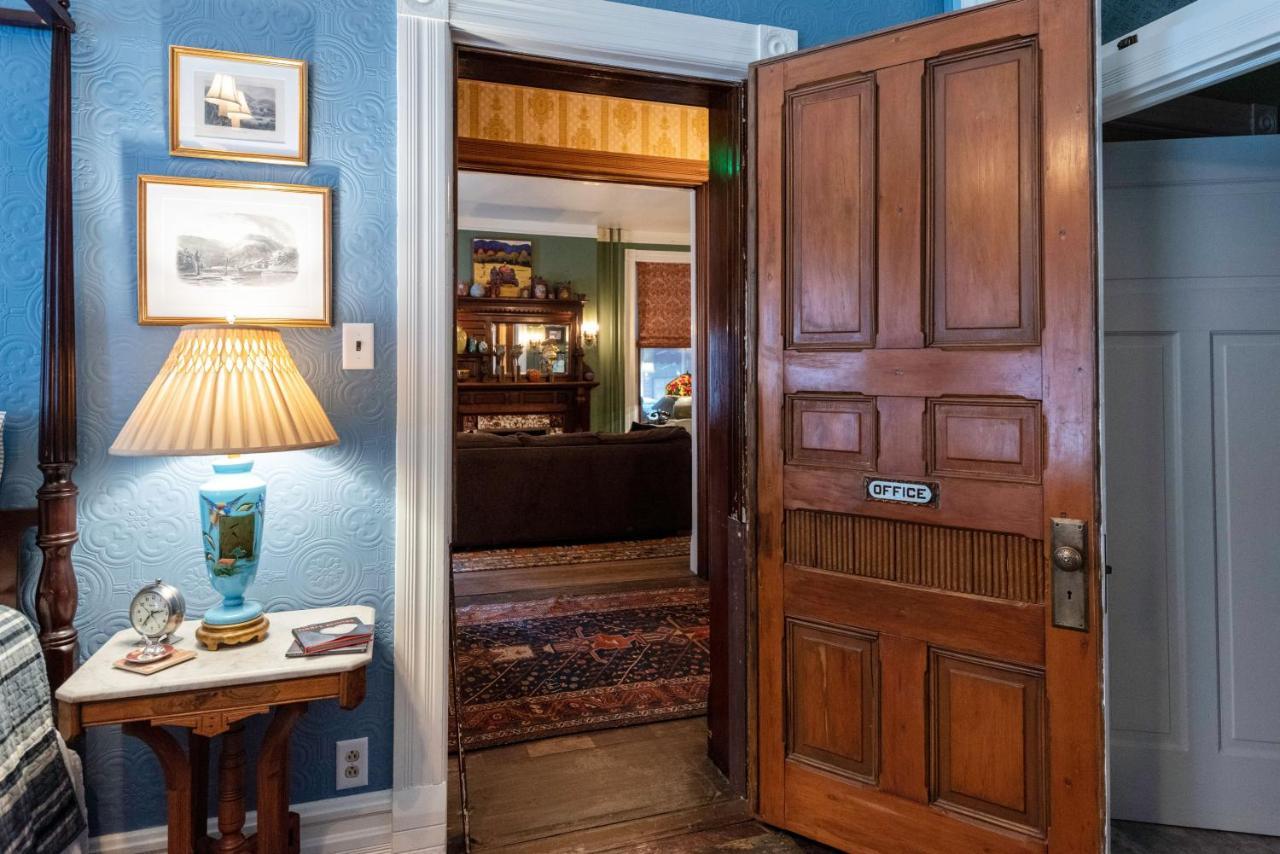 The Dolon House Bed & Breakfast! จิมธอร์ป ภายนอก รูปภาพ